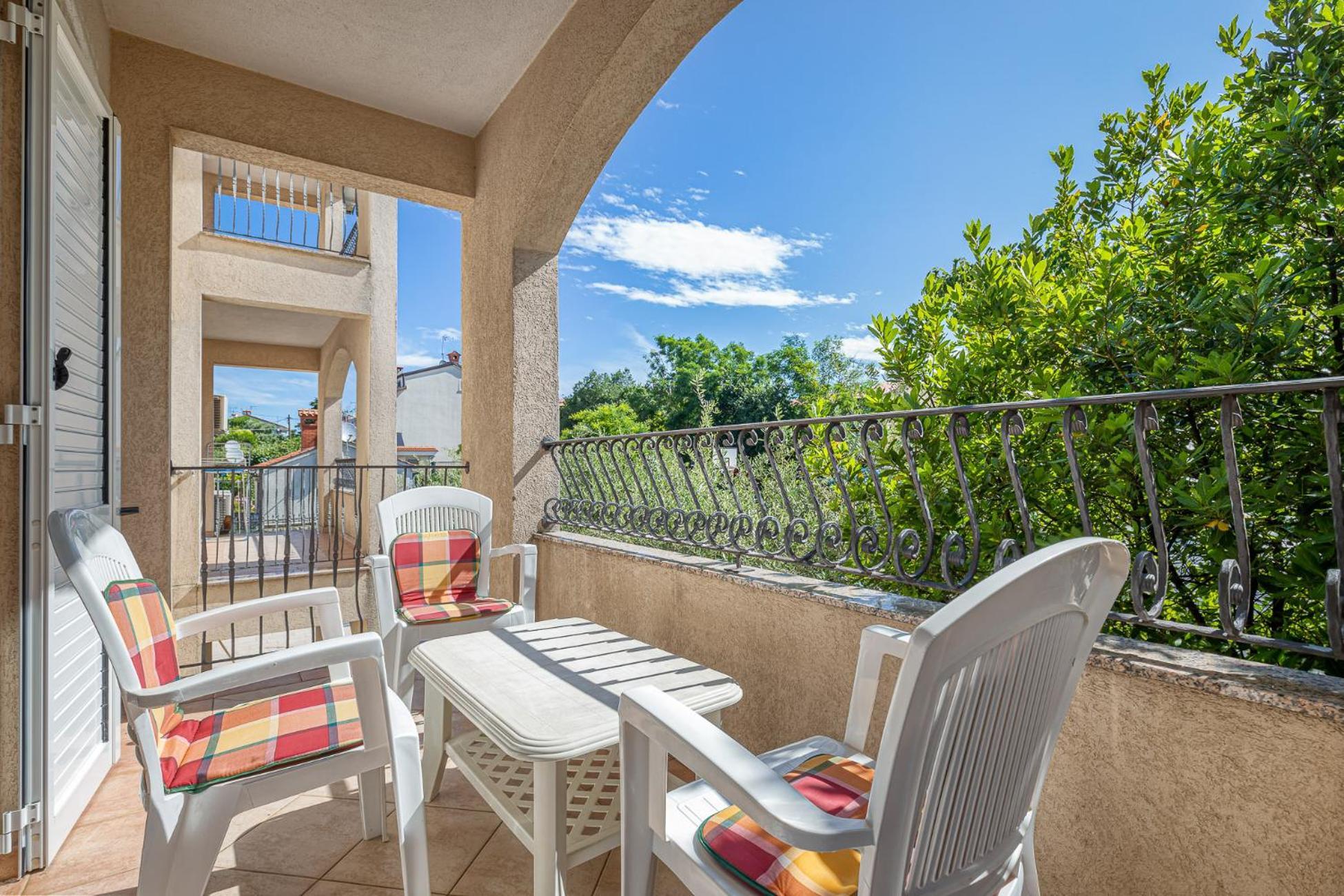 Ferienwohnung House Laura 200M From The Beach And The Center Poreč Exterior foto